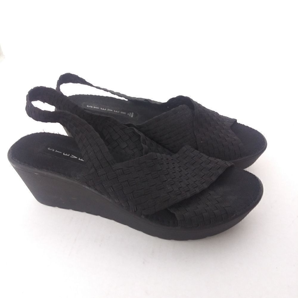 Steven by Steve Madden Black wedges